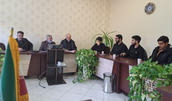 نشست صمیمانه با ریاست دانشکده به مناسبت هفته بسیج