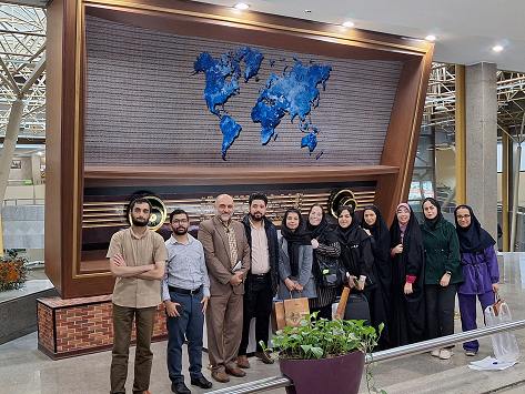 بازدید دانشجویان دانشکدهٔ ادبیات فارسی و زبان‌های خارجی دانشگاه علامه طباطبائی از معاونت صدا و استودیوهای رادیو جوان