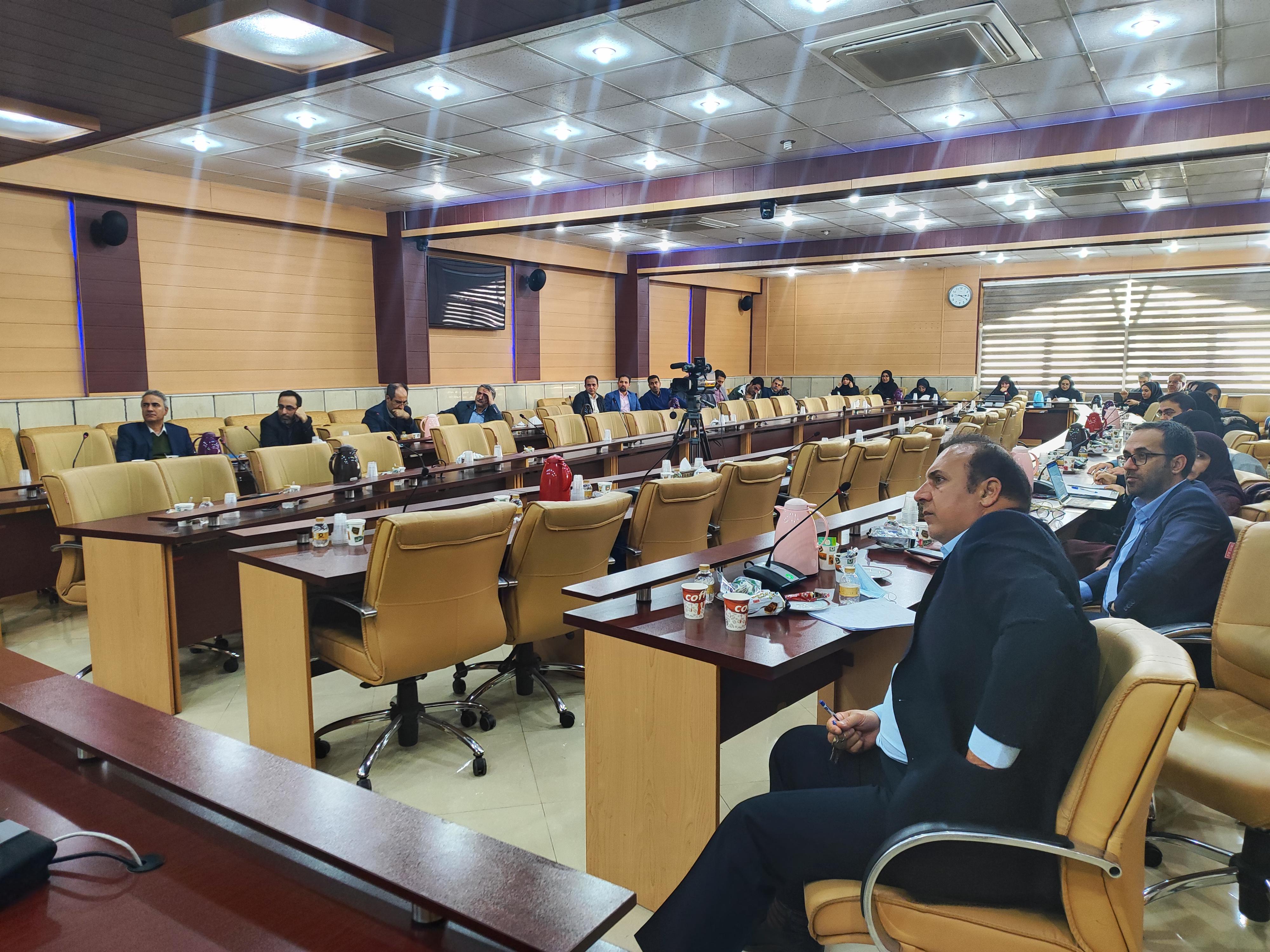 دوره تکمیلی «وضعیت بهینه بدنی در زندگی، کار و سفر» و «پوکی استخوان و ورزش»