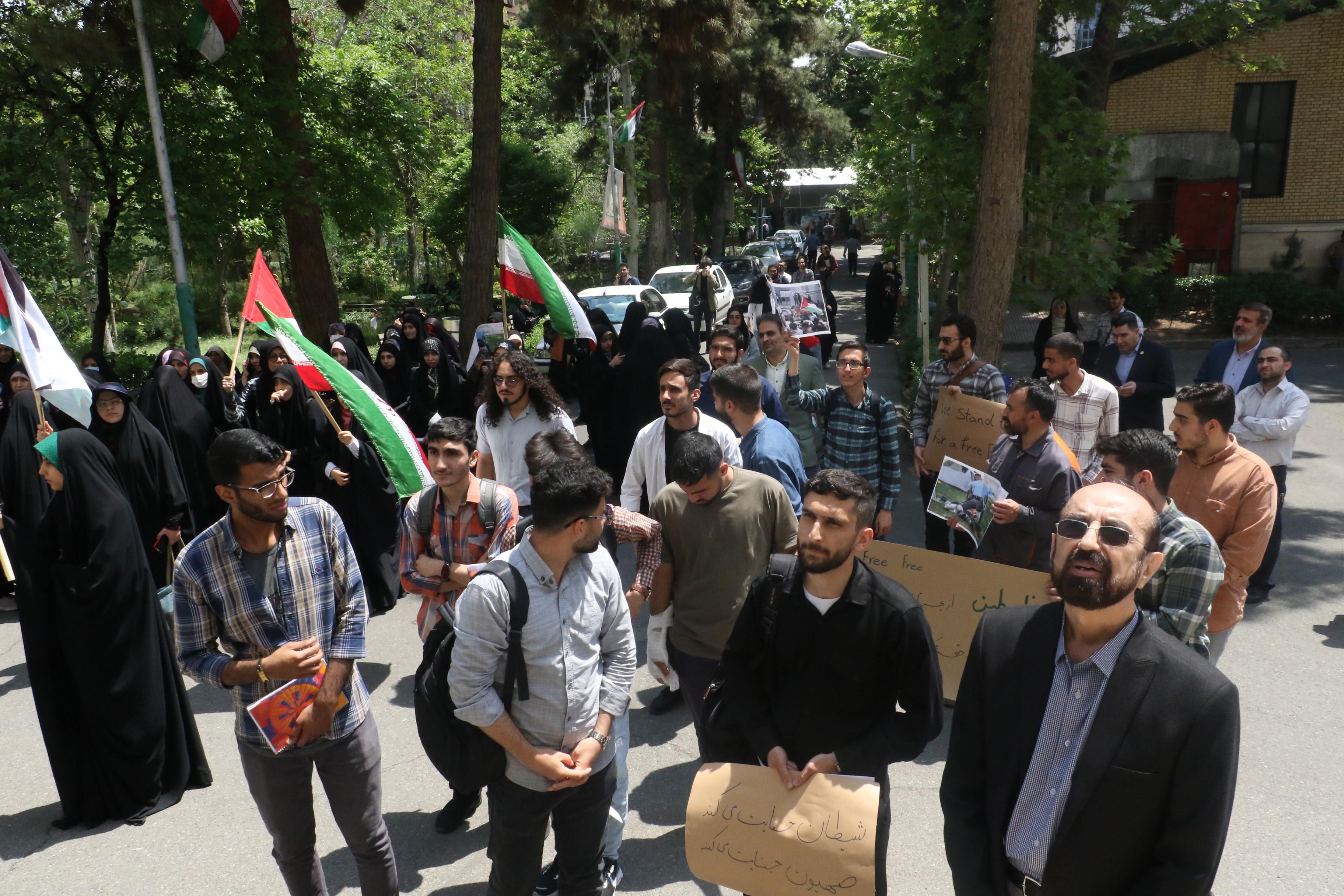 تجمع جامعه دانشگاهی در حمایت از خیزش گسترده دانشگاهیان آمریکا